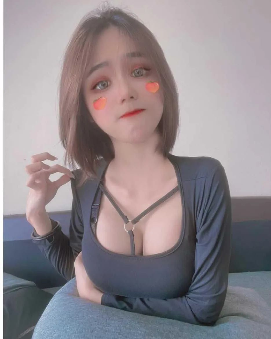 童颜巨乳真的嫩